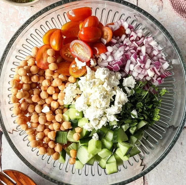 Chickpea Cucumber Salad