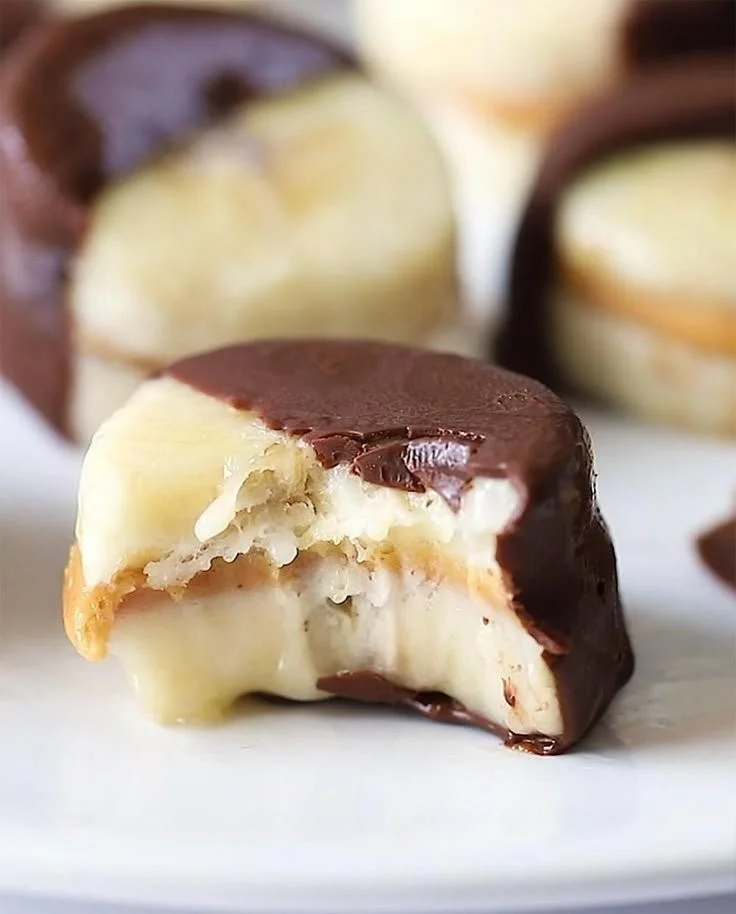 Frozen Chocolate Covered Peanut Butter Banana Bites