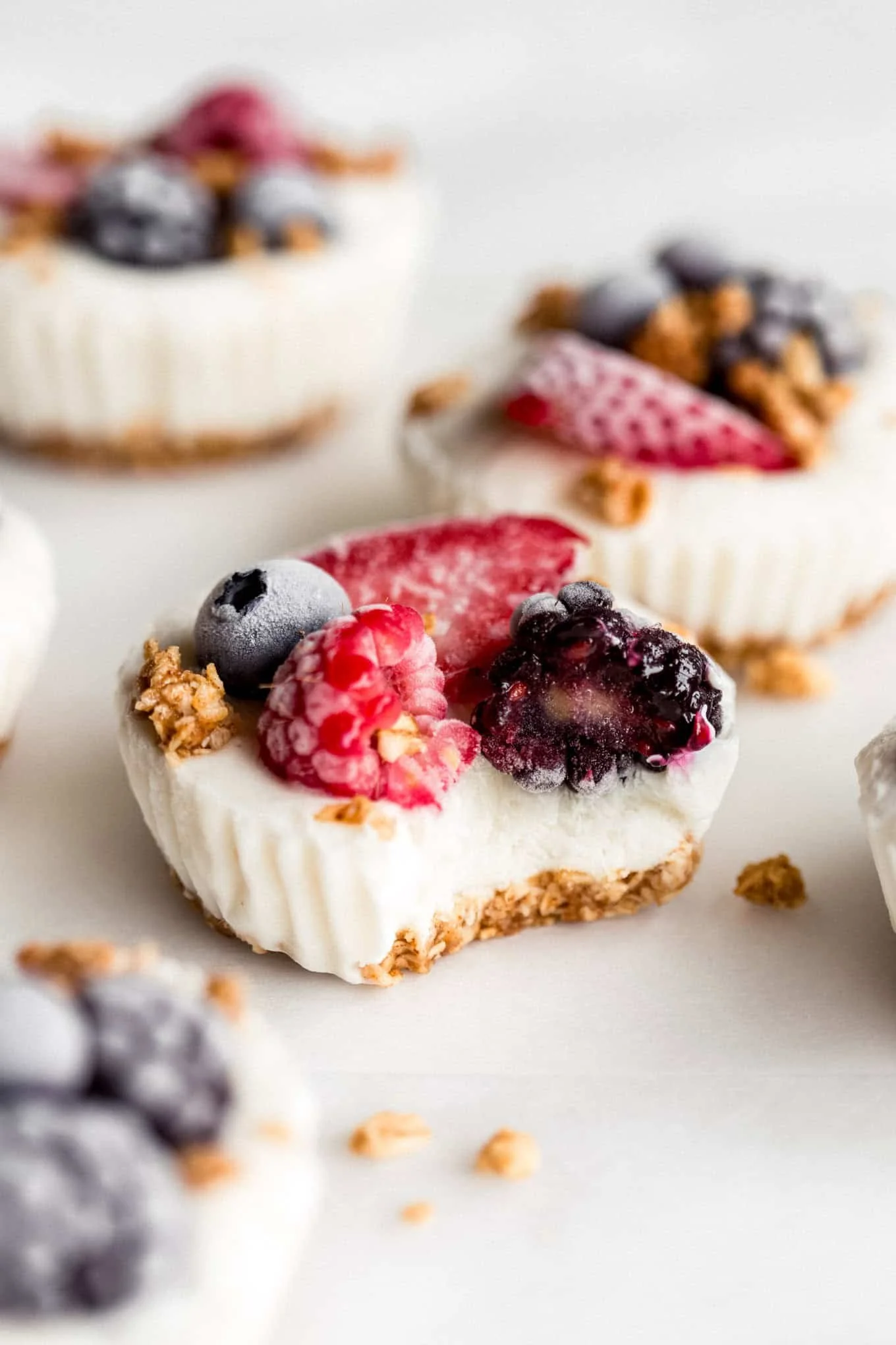 Frozen Yogurt Granola Cups
