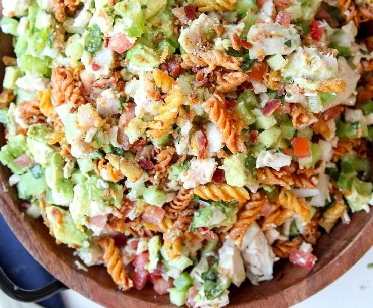 Viral Crispy Pasta Protein Salad with vibrant veggies and crispy texture