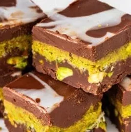 Dubai chocolate bar filled with homemade pistachio cream