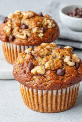Healthy Greek Yogurt Banana Oat Muffins with oats and bananas