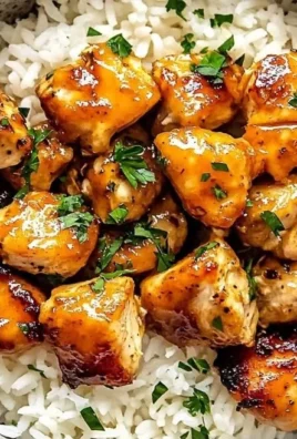 Delicious Hot Honey Chicken Bowls featuring tender chicken drizzled with spicy honey.